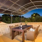 Rustica Vila