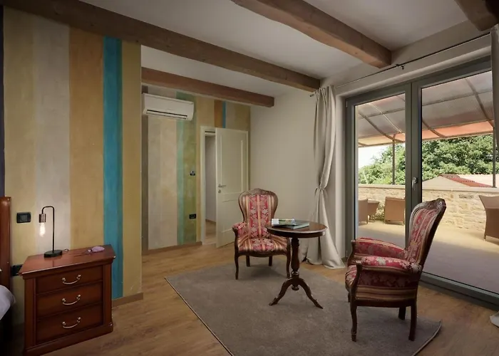 Rustica Villa Pifari