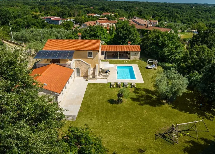 Rustica Villa Pifari